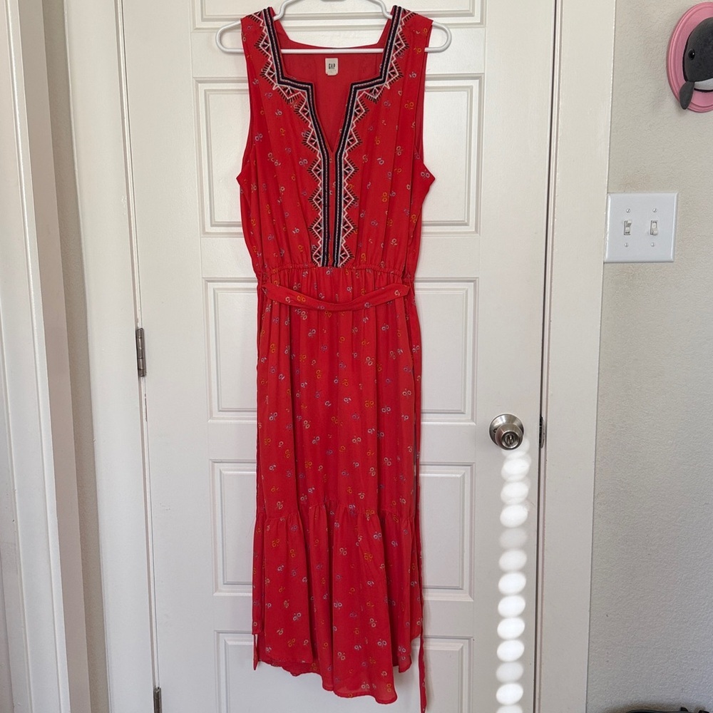 Gap Embroidered Tribal Geometric Midi Tier Red Summer Floral Dress | Size M - Picture 4 of 5